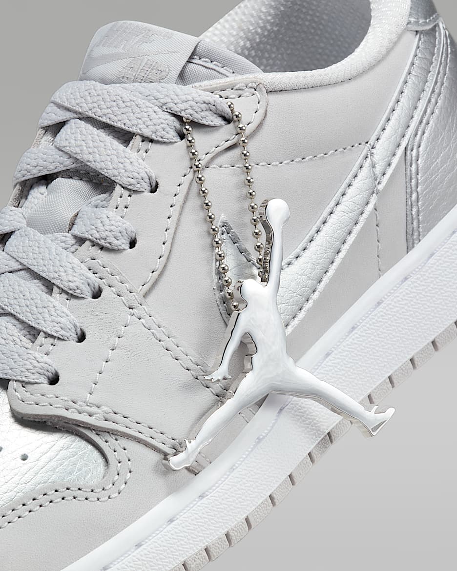 Jordan 1 white metallic silver 2025